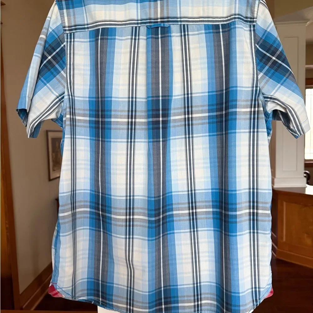 The Northface Large Blue Plaid Men's Shirt Short Sleeve Button Front.